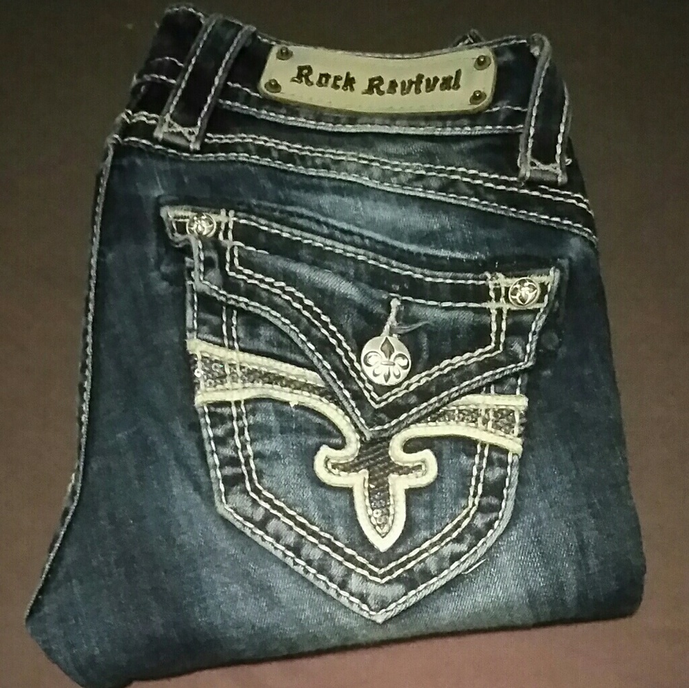 Rock Revival. "Heather" capri